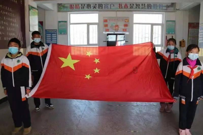 中国香港vs伊朗首发：安永佳、塔雷米出战，阿兹蒙替补